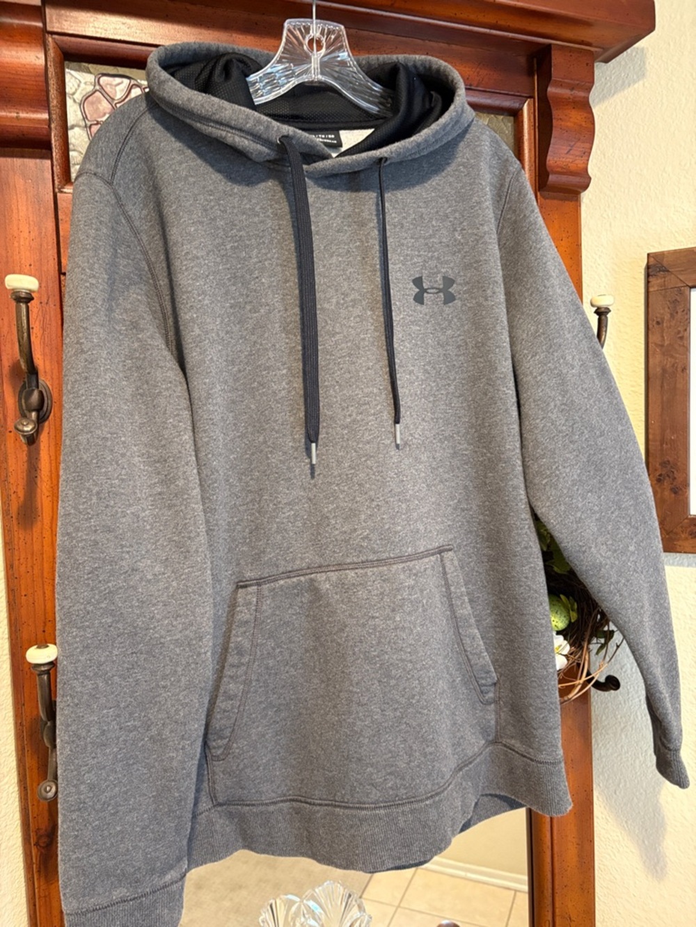 Under Armour Men's Charcoal Gray Pullover Hoodie